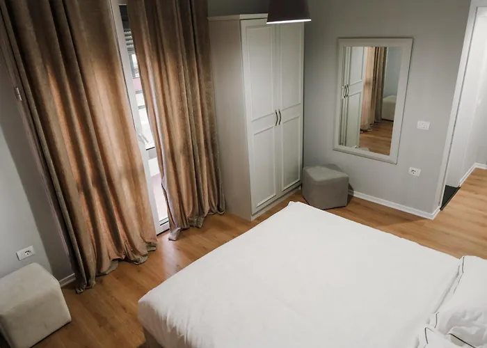 Hotel Urban *