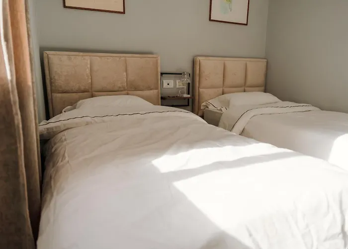 Urban Hotel