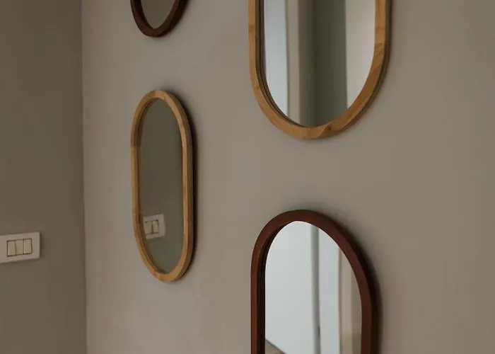 Urban Hotel *